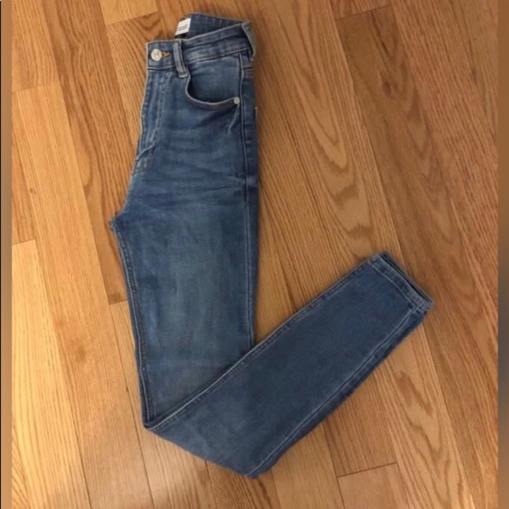 Zara High Waisted Skinny Jeans (Size 00)